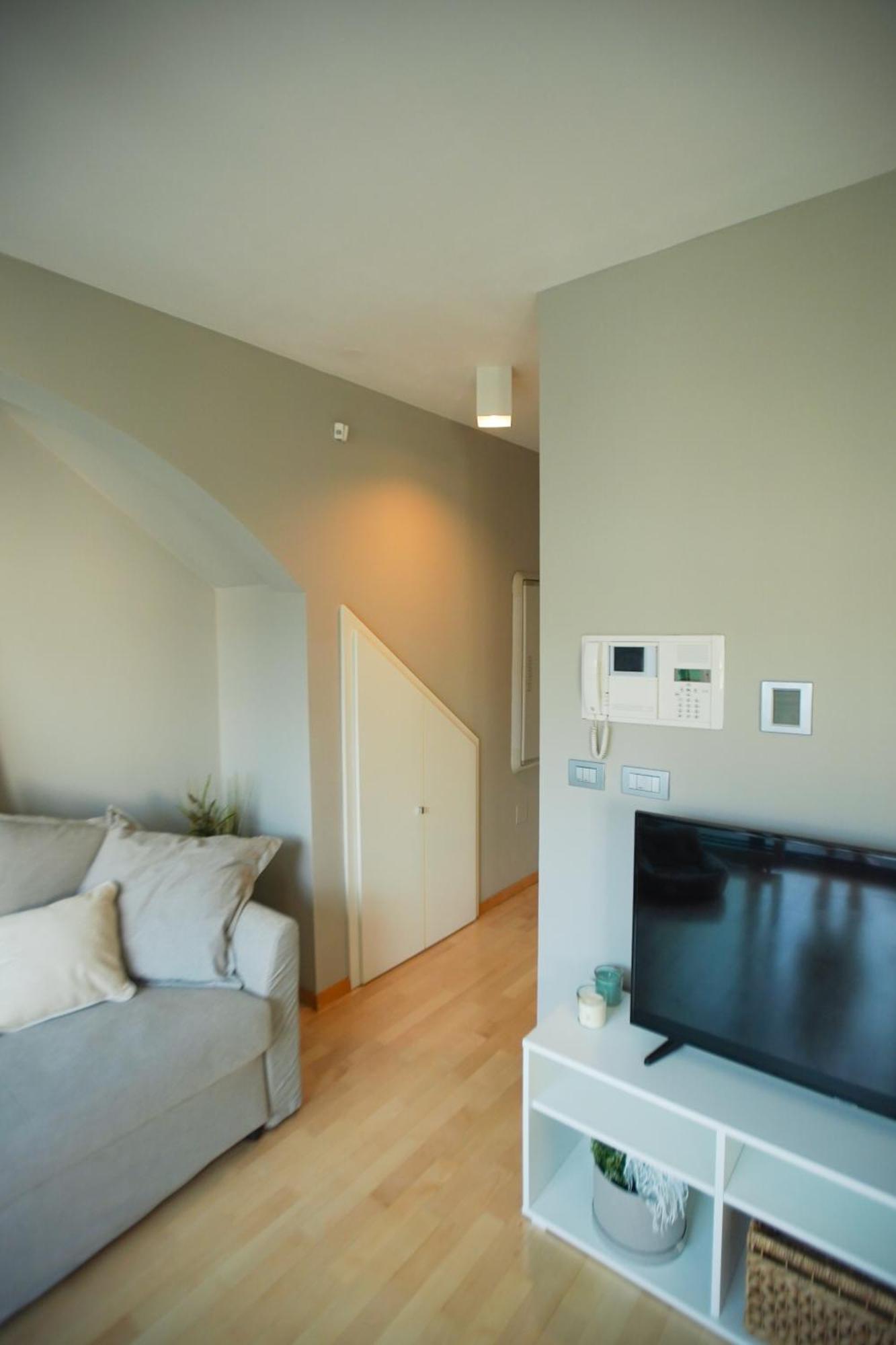 Elly Apartment Ankaran Bagian luar foto